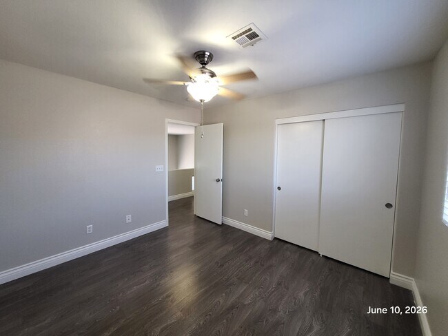 Building Photo - 109 Montesol Dr