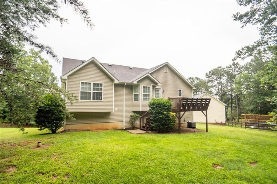 Building Photo - 52 Fieldstone Ct