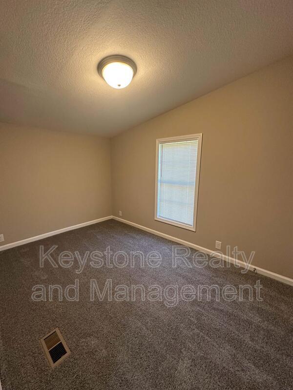 Building Photo - 221 Bumpus Mill Rd