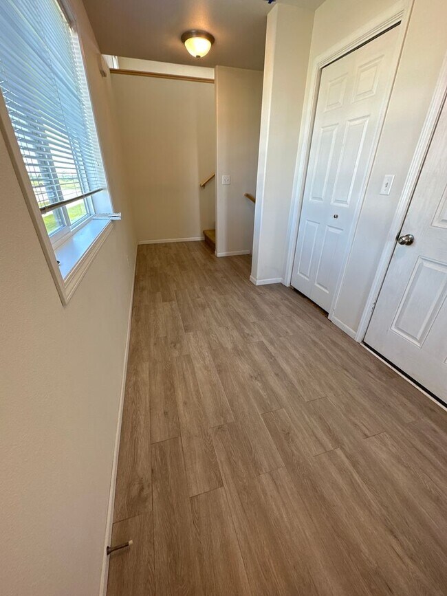 Building Photo - 66 Mulberry Loop NE