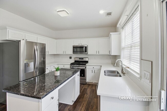 Building Photo - 726 Wamock Dr