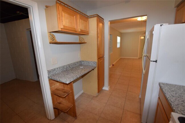 Building Photo - 202 James Ct