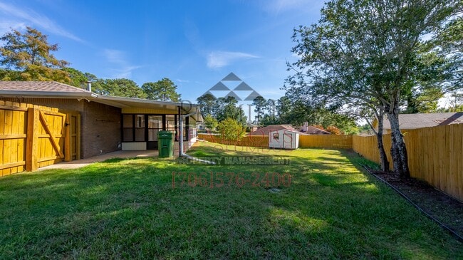 Building Photo - 5100 Sequoia Dr