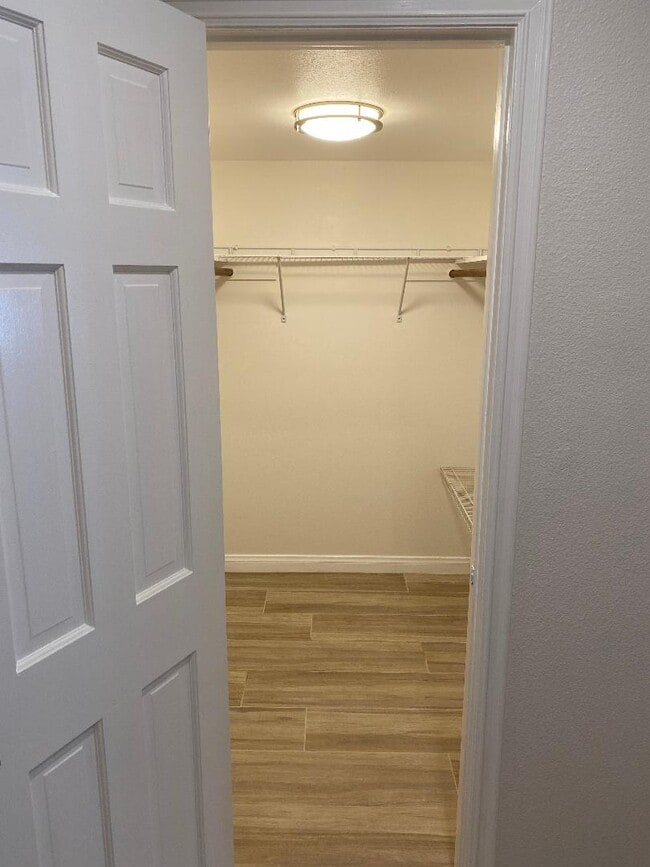 Walk-In Closet - 17200 Newhope St