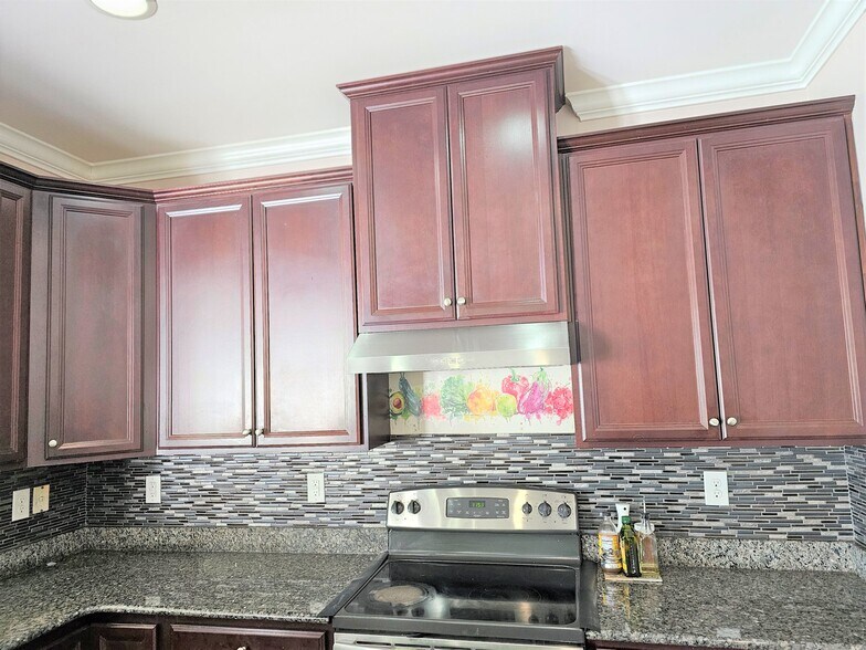 Building Photo - 1676 Mill Creek Ln SW