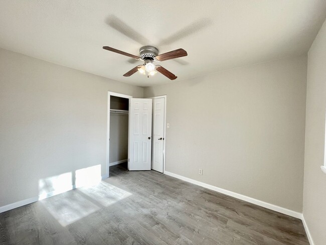 Building Photo - 3 Bedroom/ 1 Bathroom Rancher Close To Fort Carson