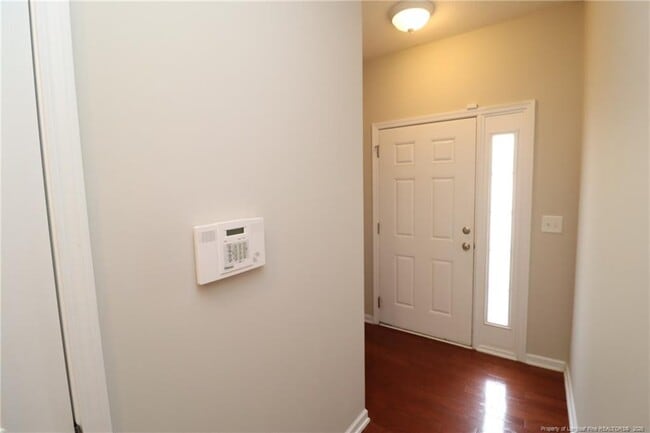 Building Photo - 110 Fanwood Ct