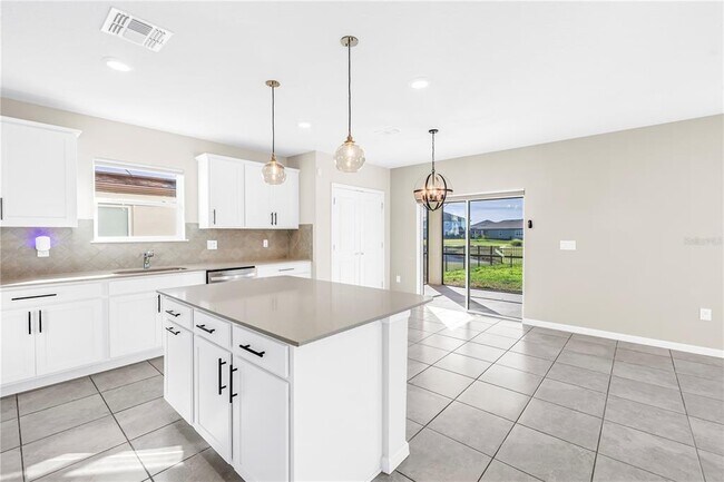 Building Photo - 8527 Abalone Loop