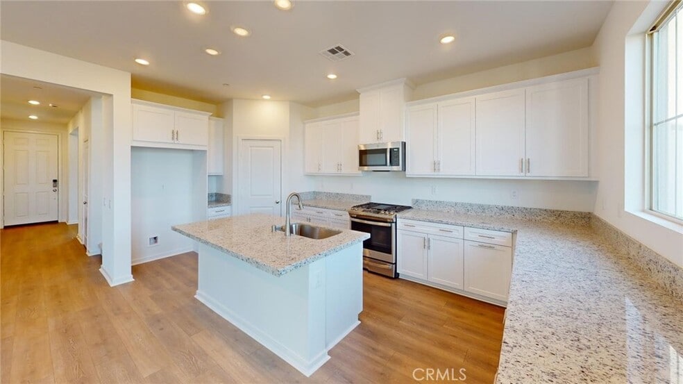 Building Photo - 2206 Yuzu St