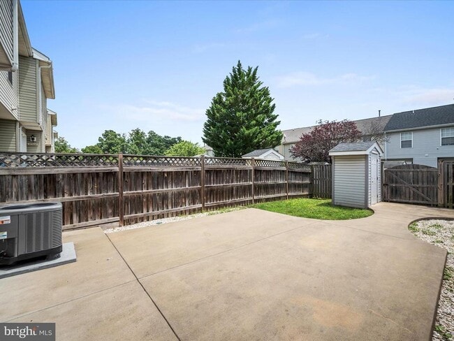 Building Photo - 113 Amethyst Ct