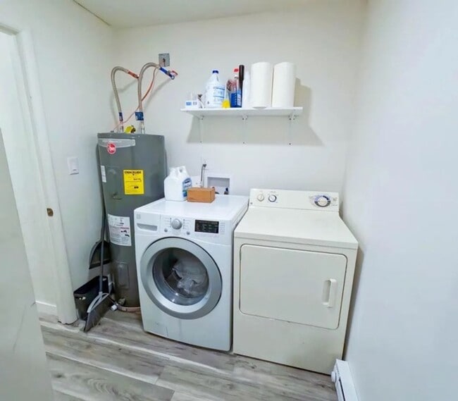 Building Photo - Beautifully remodeled 3-bedroom, 2-bathroo...