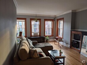 Building Photo - 2 bedroom in Chicago IL 60625