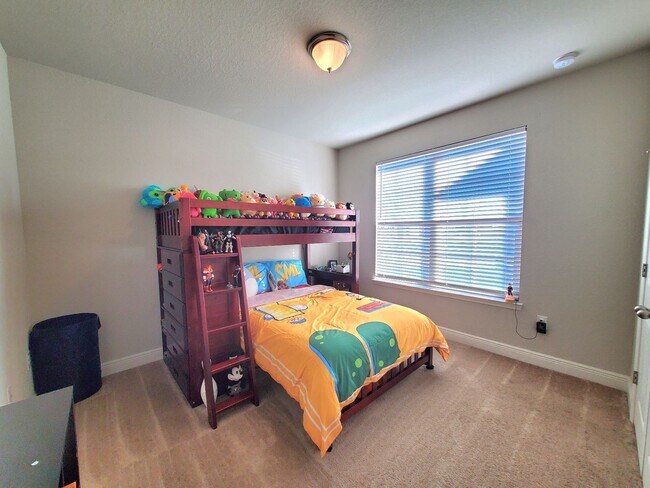 Building Photo - WOW! Incredible 3/2 Open Floor Plan home located in Desired Millview Estates III Subdivision.