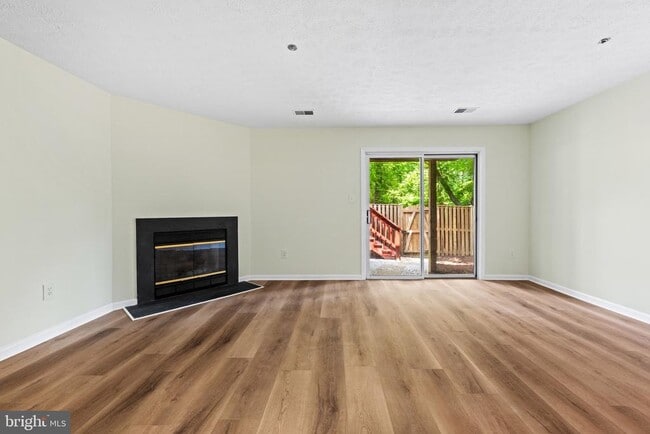 Building Photo - 2615 Chivalry Ct