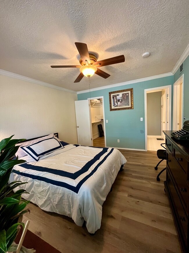 Building Photo - 3200 W Britton Rd