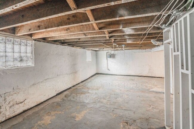 Building Photo - 4809 Arabia Ave