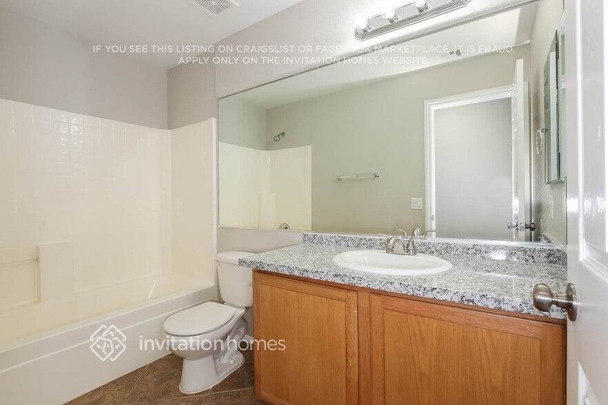 Building Photo - 5349 N Santa Fe Heights St