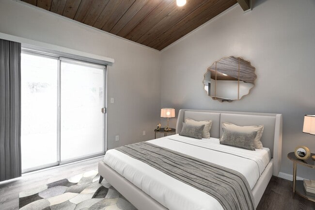 Building Photo - 5014 Chaparral Way