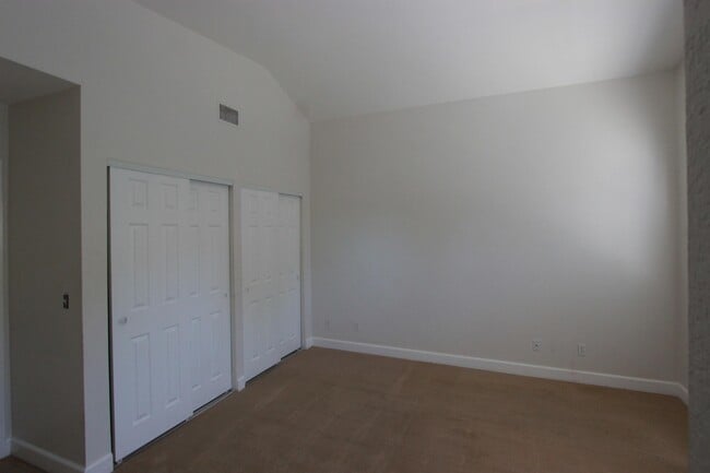 Building Photo - 24730 Cornstalk Rd