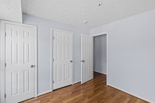 Building Photo - Coming Soon! Beautiful 2nd Floor Condo End Unit! Off of Route MD 100 & Close to MD Commuter Routes!