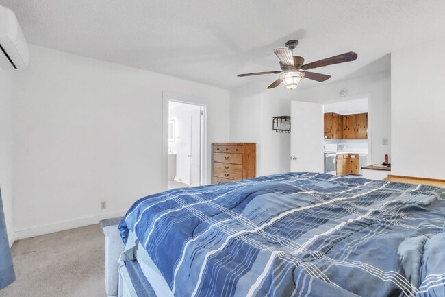 Building Photo - Warm & Welcoming 2 Bed, 2 Bath Home with Solar Panels and Spacious Yard