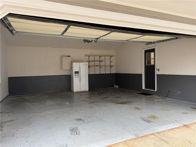 Building Photo - 205 Tallow Box Dr