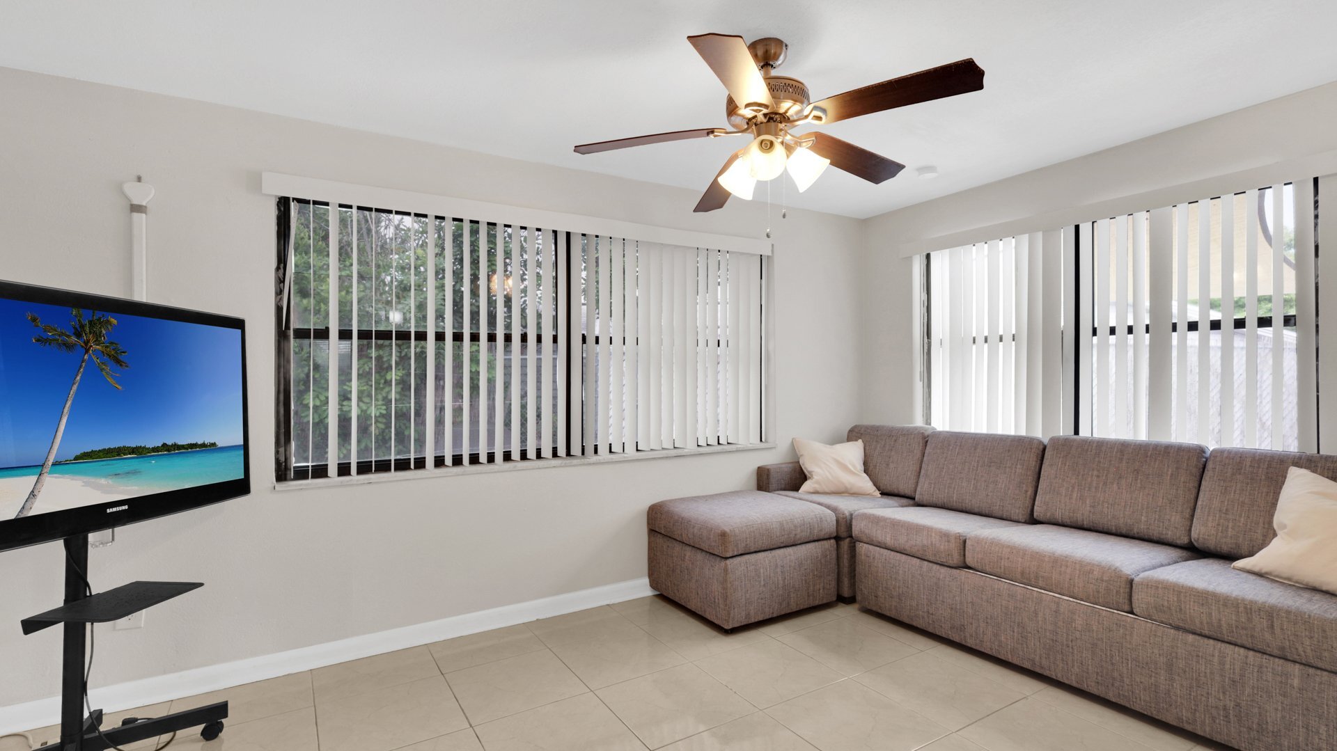 Building Photo - 3444 Rosefield Dr