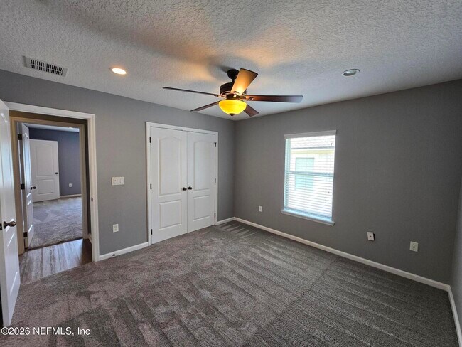 Building Photo - 180 Thornloe Dr