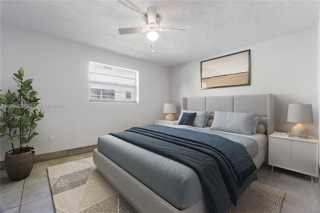 Building Photo - 332 SW 3rd St