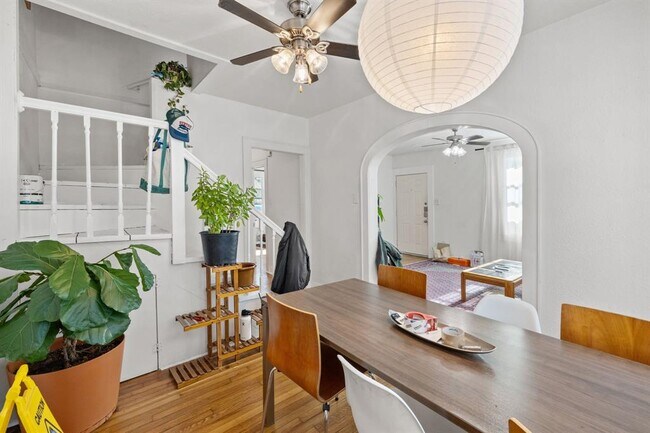 Building Photo - 1202 E 29th St