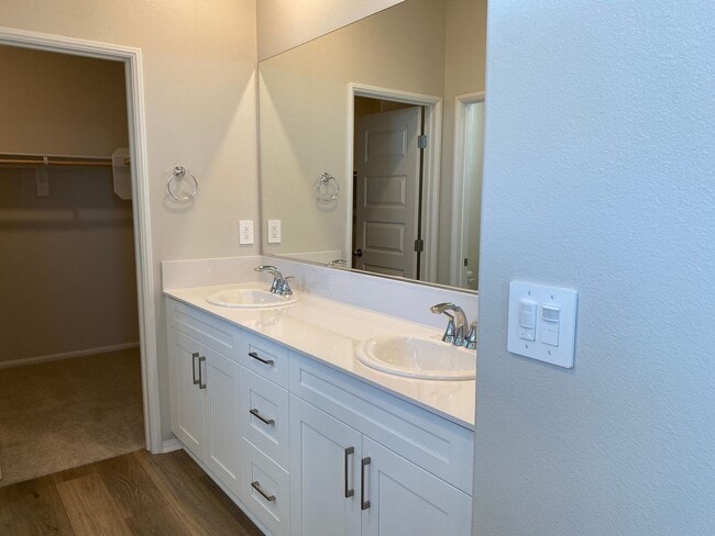 Building Photo - BRAND NEW HOME AVAILABLE FOR LEASE IN TEME...