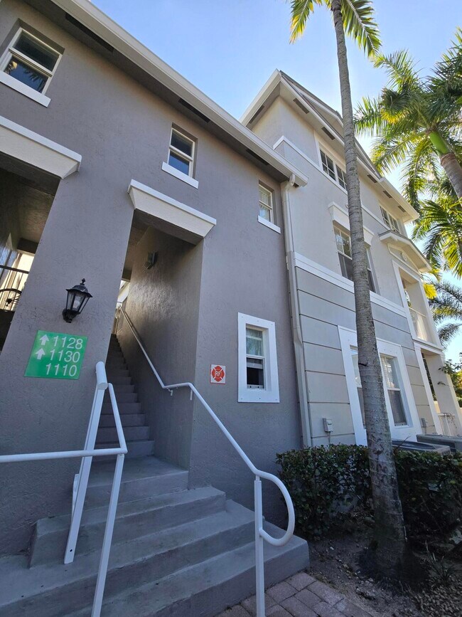 Building Photo - 1130 Shoma Dr