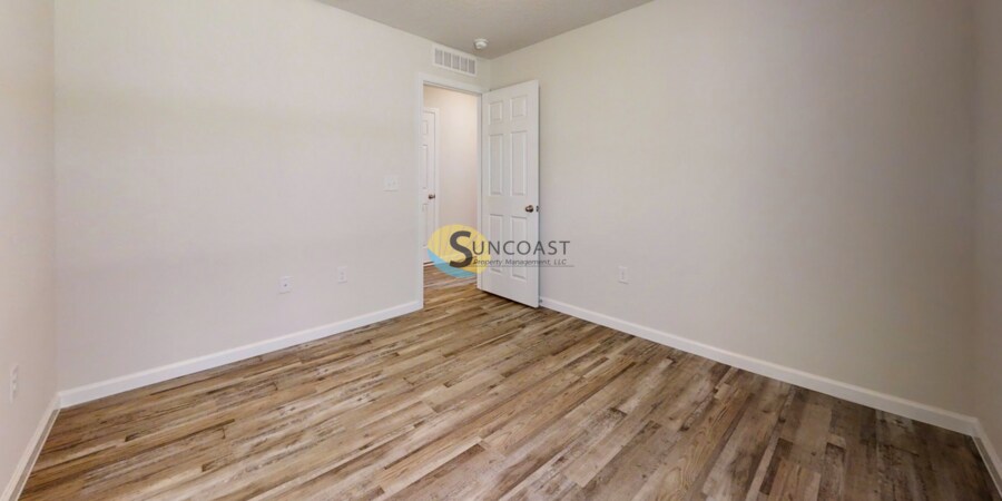 Building Photo - 1 Rosecroft Ln