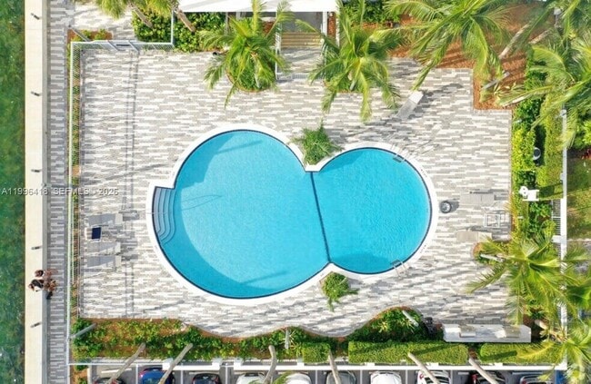 Building Photo - 7501 E Treasure Dr