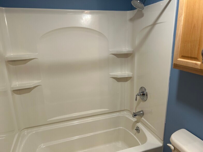 Modern bathroom - 189 Littleton Rd