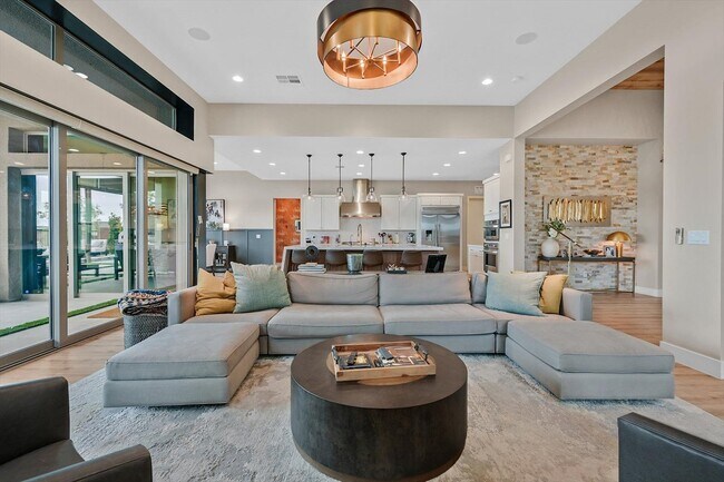 Building Photo - 6690 Interstellar St