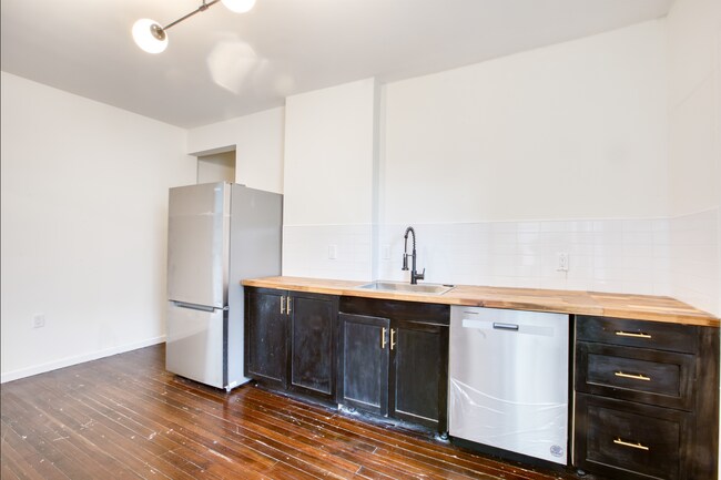 Building Photo - 49-51 Kibbe St - Unit 202