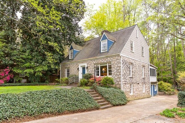 Building Photo - 65 Clarendon Ave