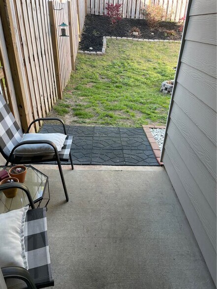 Building Photo - 830 Quaint Parish Cir