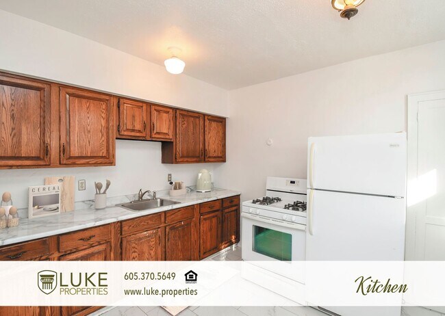 Building Photo - 1216 S Center Ave