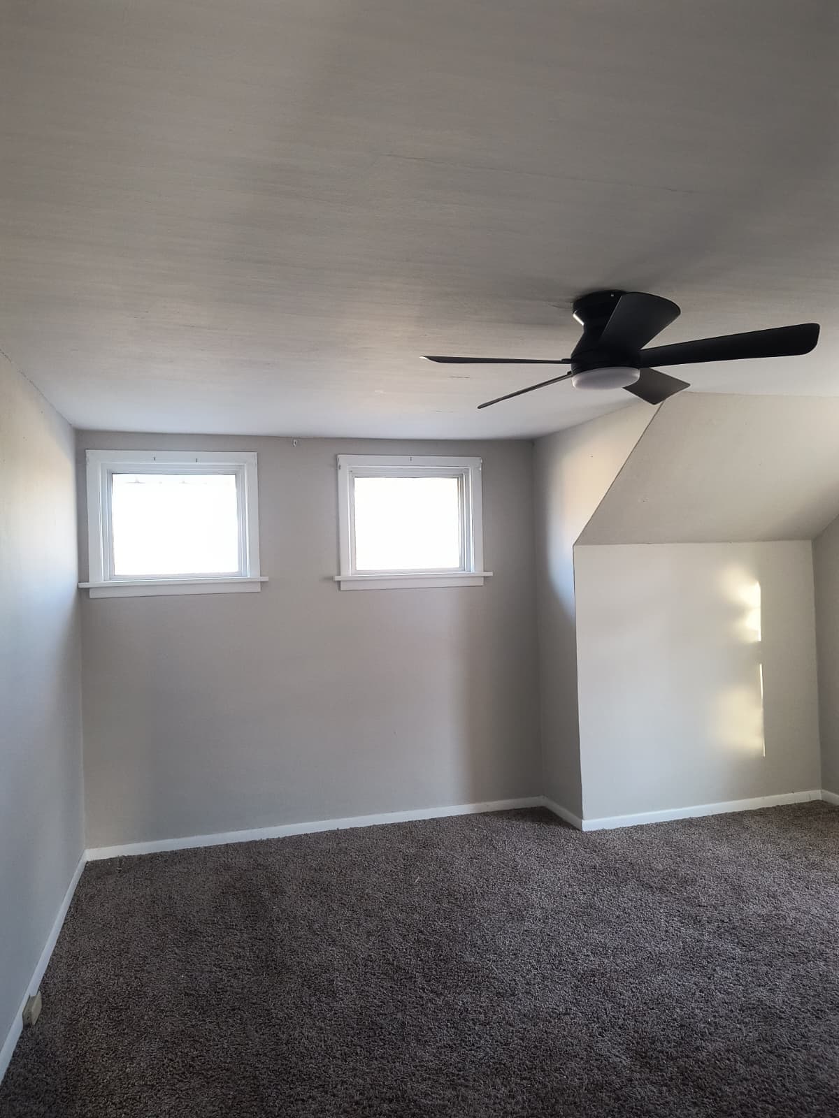 Building Photo - 1612 Parker Dr