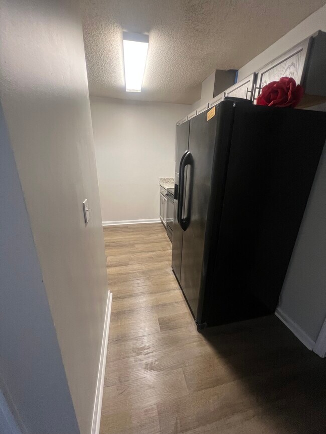 Building Photo - 1942 Baywind Ct