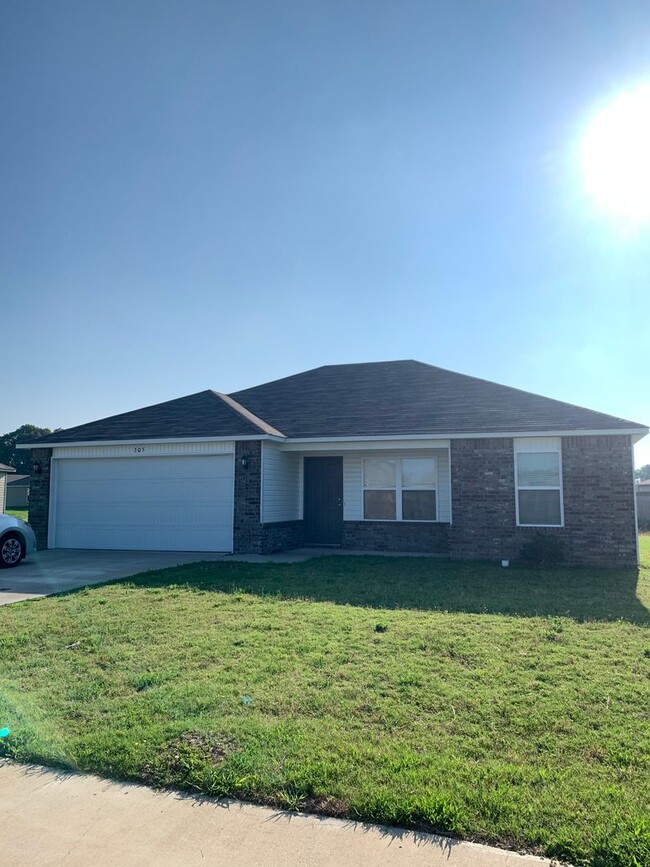 Primary Photo - 3 Bed/2Bath- Brookland, AR