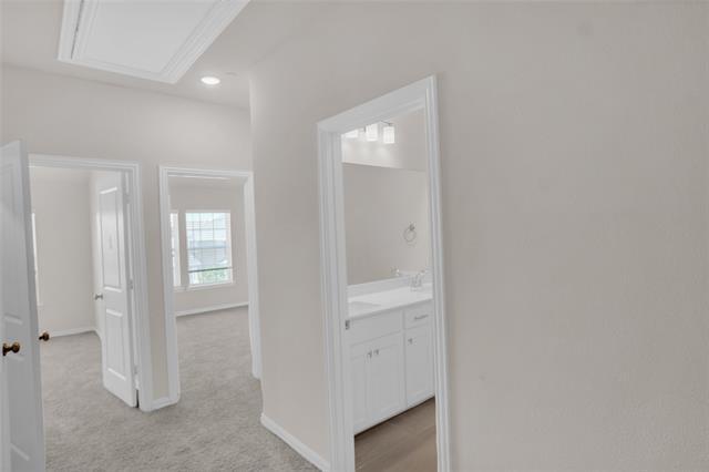 Building Photo - 9053 Phoebe Rd