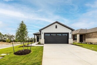 Building Photo - 201 Coachsmith St