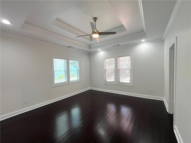 Building Photo - 954 Byron Dr SW