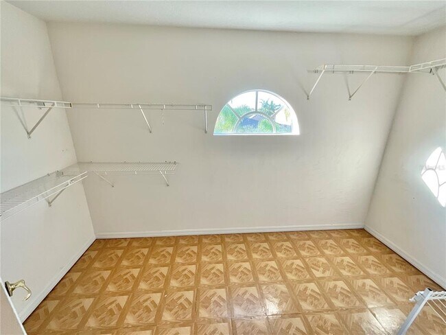 Building Photo - 1604 Swamp Rose Ln