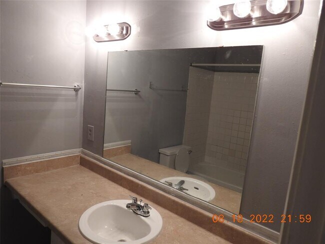 Building Photo - 6405 Westward St