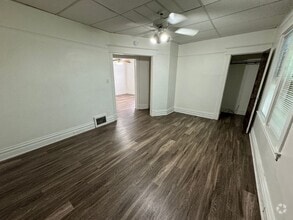 Building Photo - 3017 Restormel St