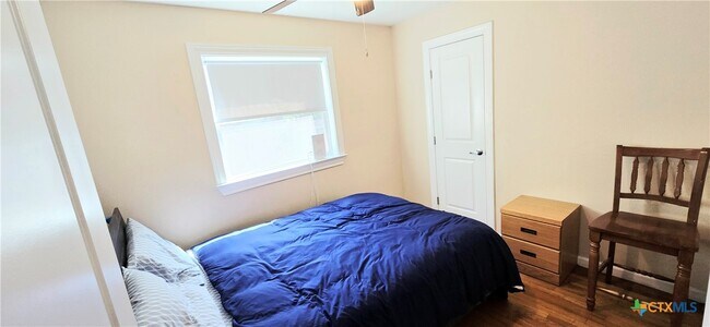 Building Photo - 2700 John Rd